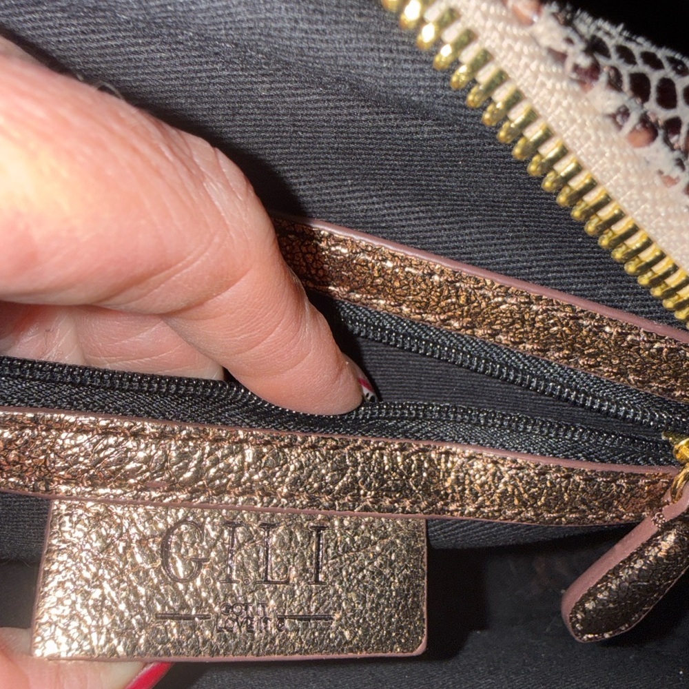 ✨ G.I.L.I. Snake Embossed Leather Rose Gold Crossbody Bag + Pouch ✨ - Picture 4 of 16